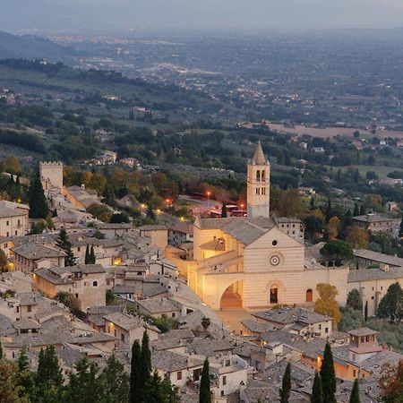 Albergo La Rocca Assisi Esterno foto