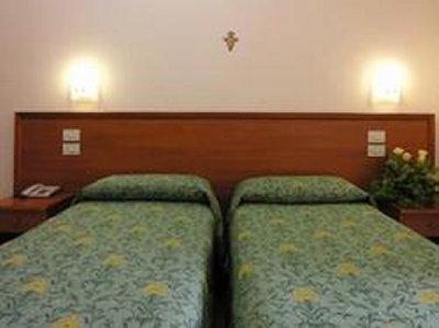 Albergo La Rocca Assisi Esterno foto