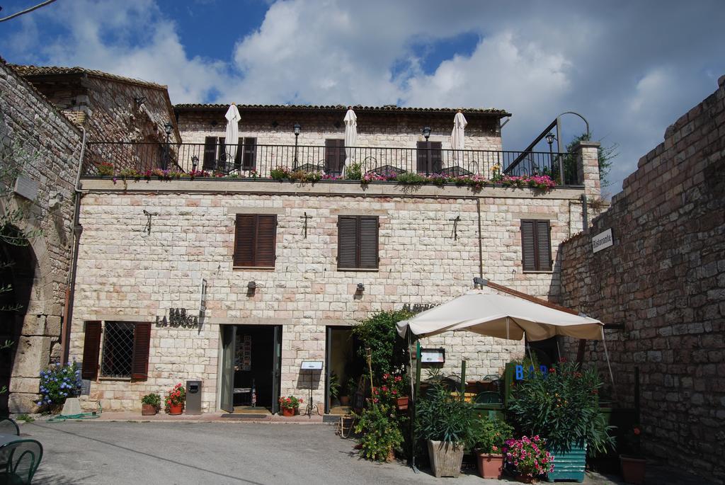 Albergo La Rocca Assisi Esterno foto