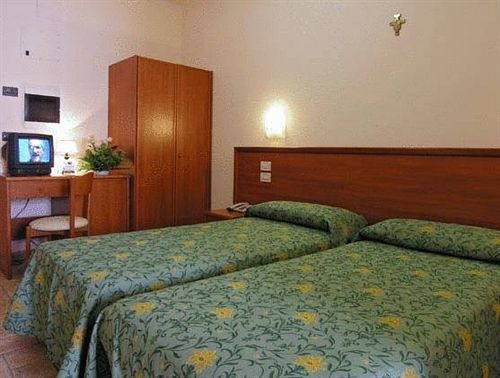 Albergo La Rocca Assisi Esterno foto