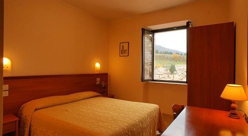 Albergo La Rocca Assisi Esterno foto
